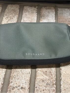 Solgaard Lifekit Travel Organizer Basillic Green Zip Pockets Shore-Tex NEW